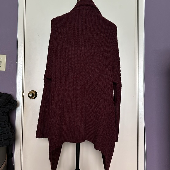 Cloth by RD | Burgundy Cardigan | Small - Picture 7 of 8